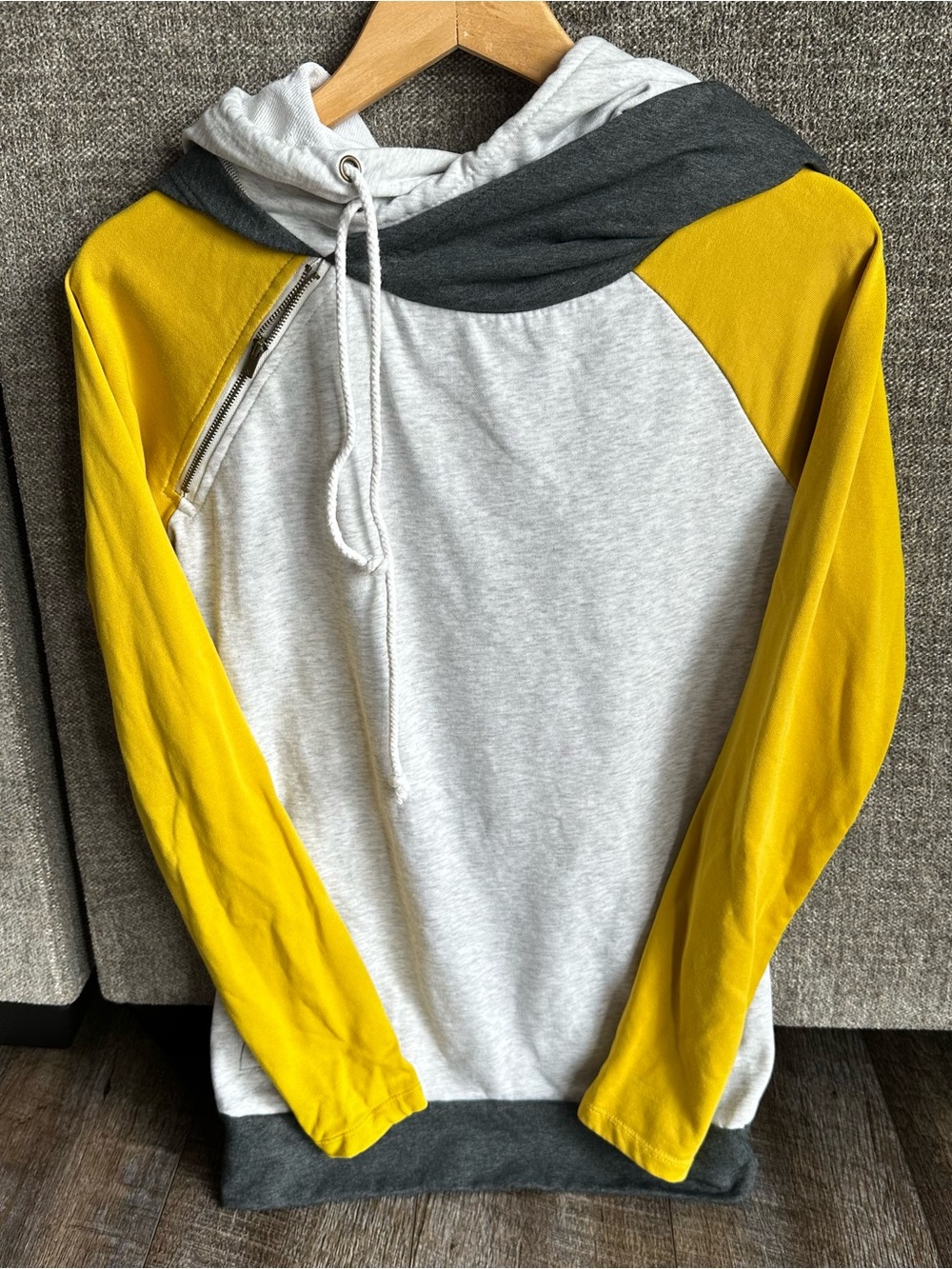 Ampersand Avenue Double Hood Colorblock Hoodie Small Cozy Stretch